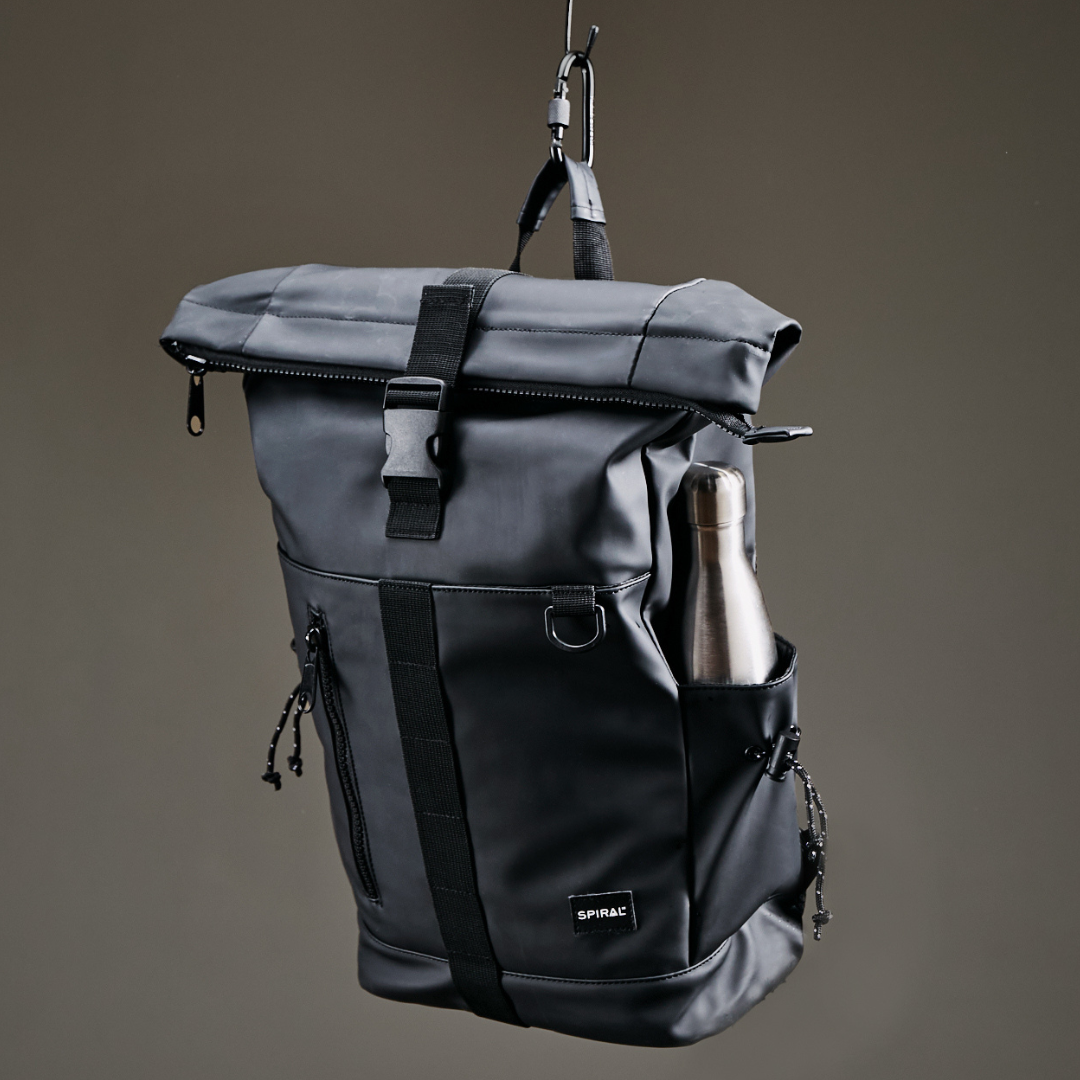 Black 30L Transporter Deluxe Backpack