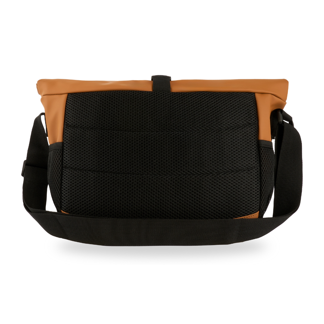 Caramel Traveller Deluxe Messenger Bag