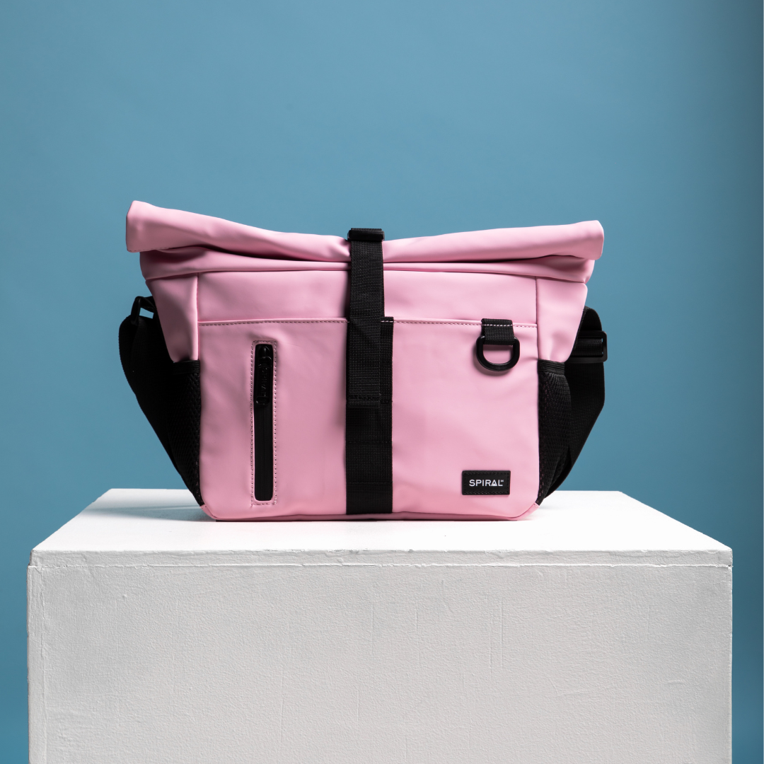 Pink Traveller Deluxe Messenger Bag