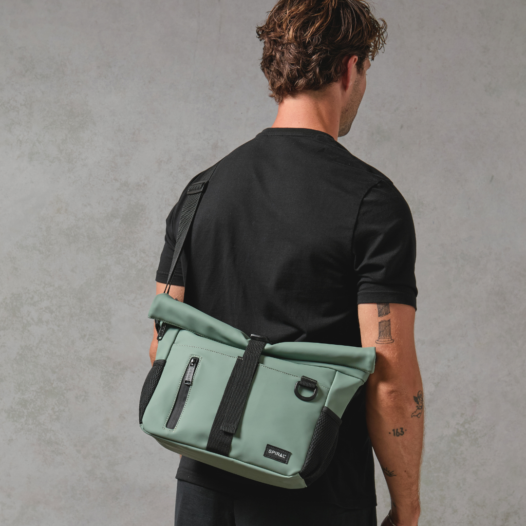 Sage Traveller Deluxe Messenger Bag