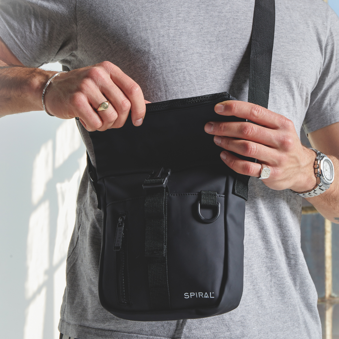 Black Transporter Deluxe Shoulder Bag