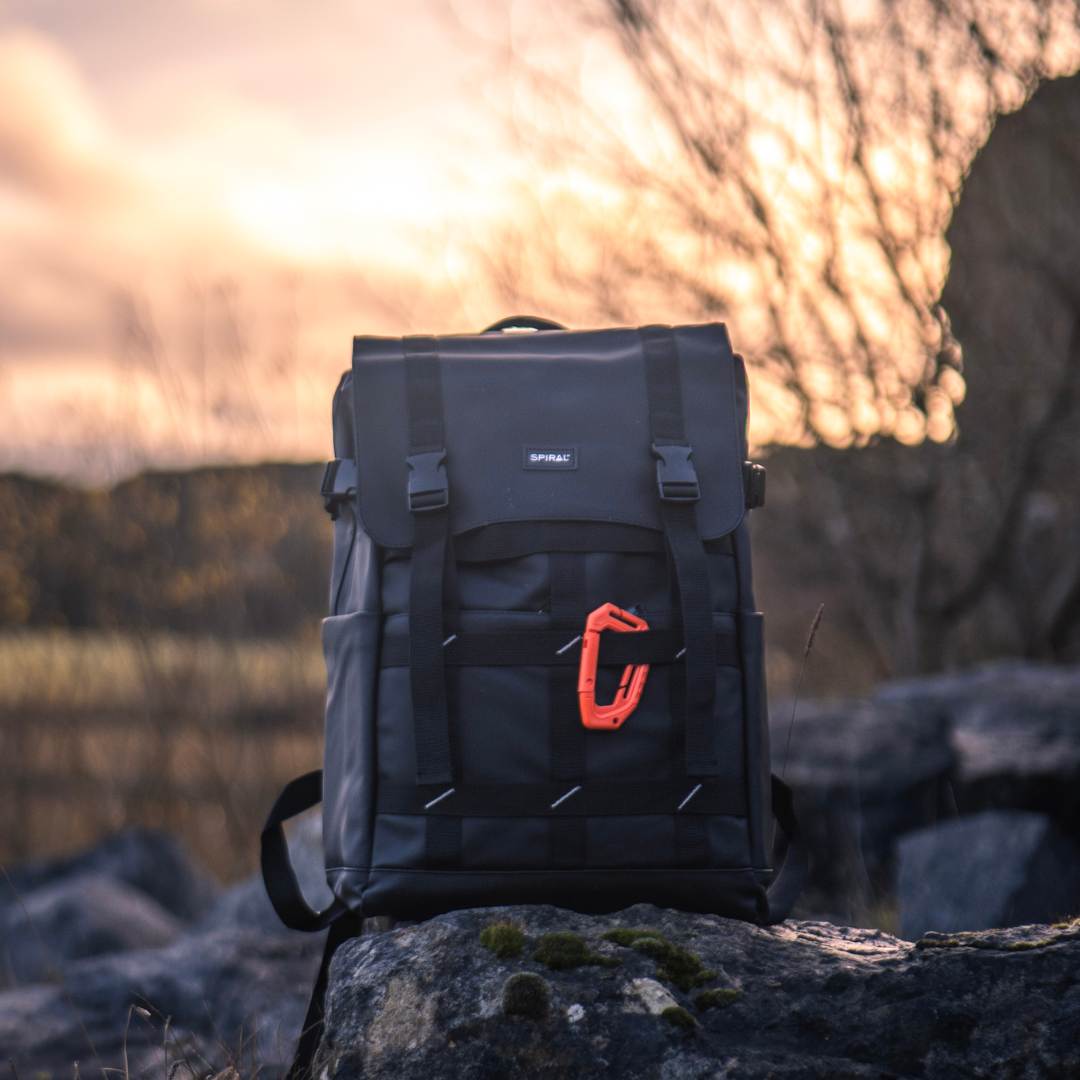 Black 27L Explorer Deluxe Backpack