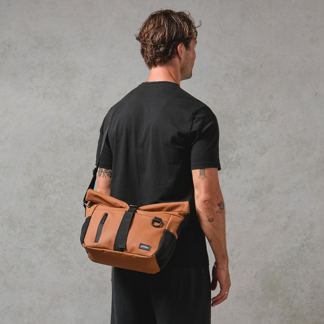 Caramel Traveller Deluxe Messenger Bag