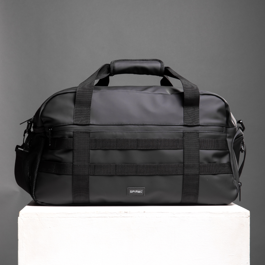 Black 28L Explorer Deluxe Duffel