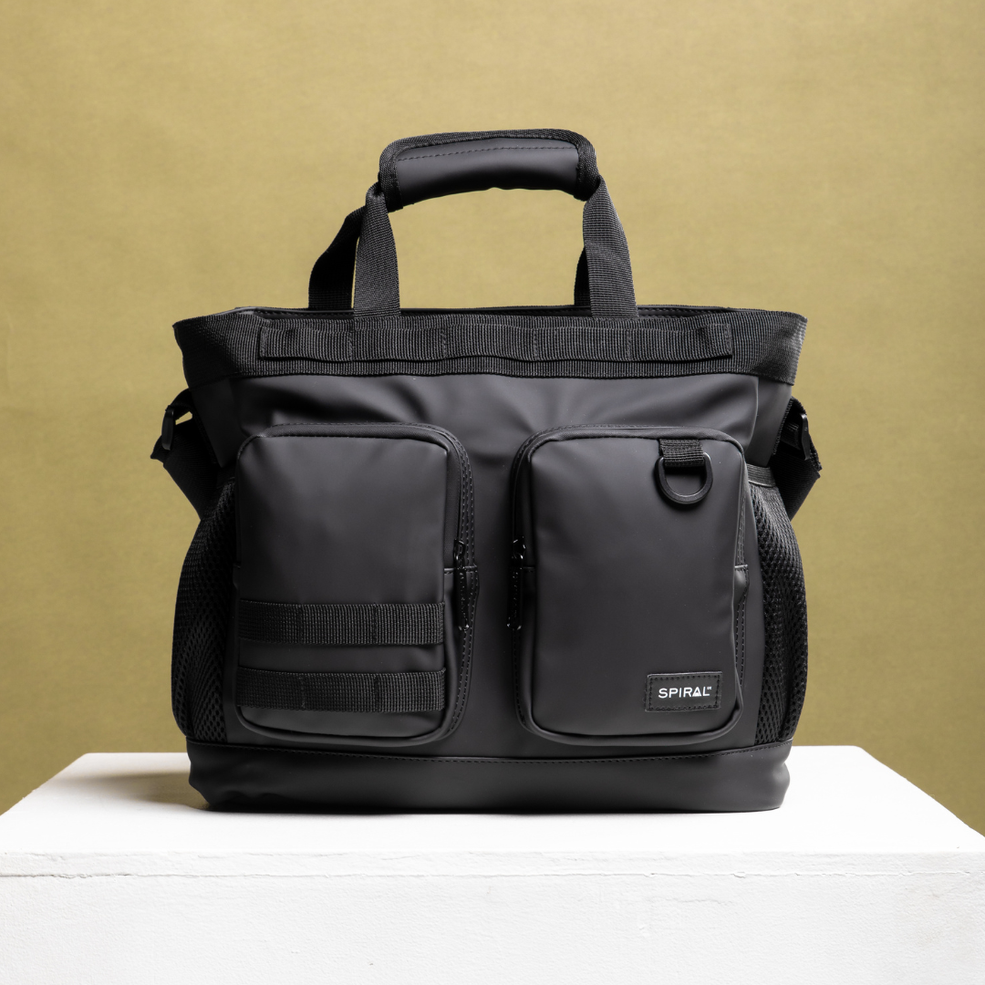 Black Horizon Deluxe Messenger Bag