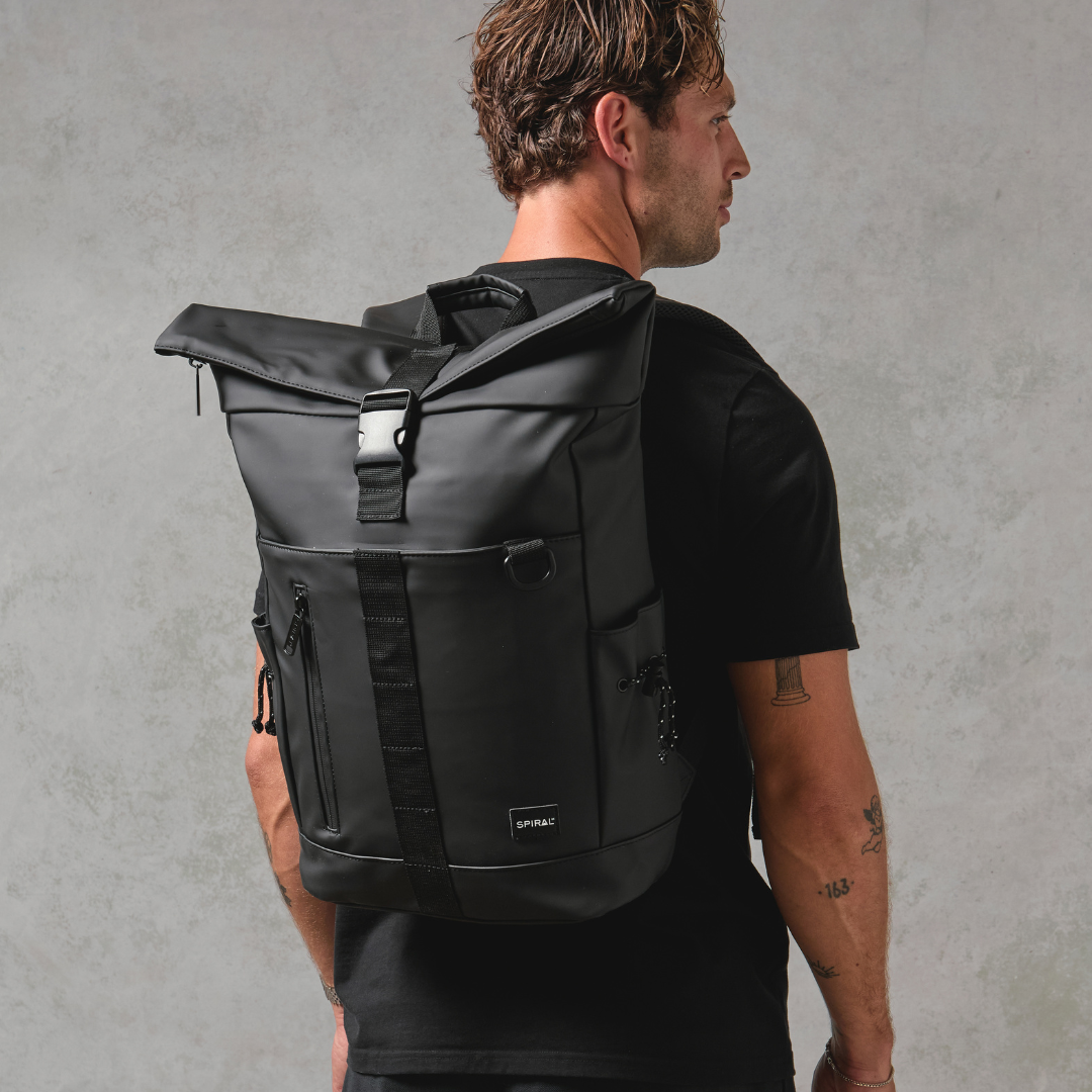 Black 20L Traveller Deluxe Backpack