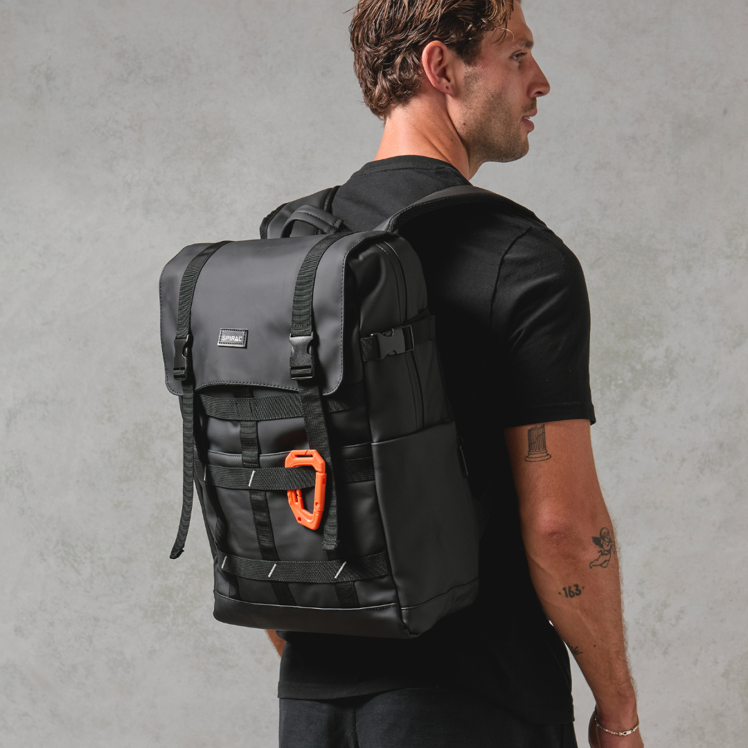 Black 27L Explorer Deluxe Backpack