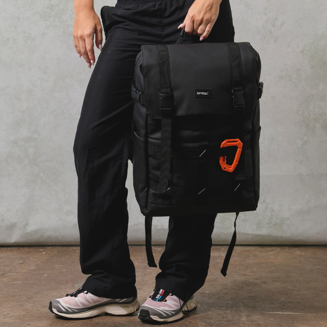 Black 27L Explorer Deluxe Backpack