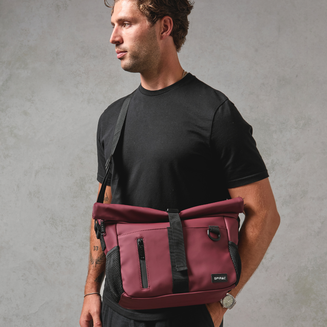 Deep Burgundy Traveller Deluxe Messenger Bag