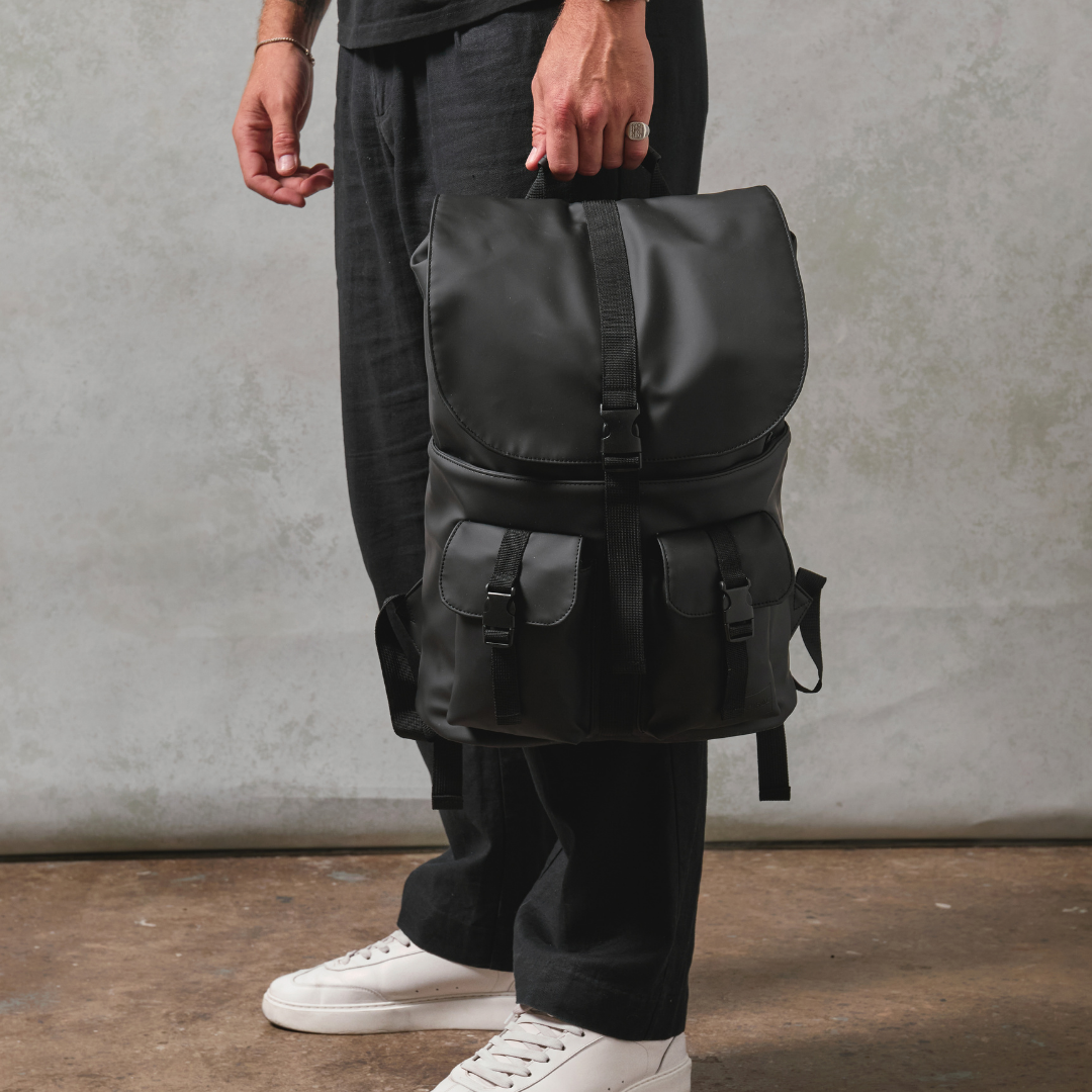 Black 18L Nomad Deluxe Backpack