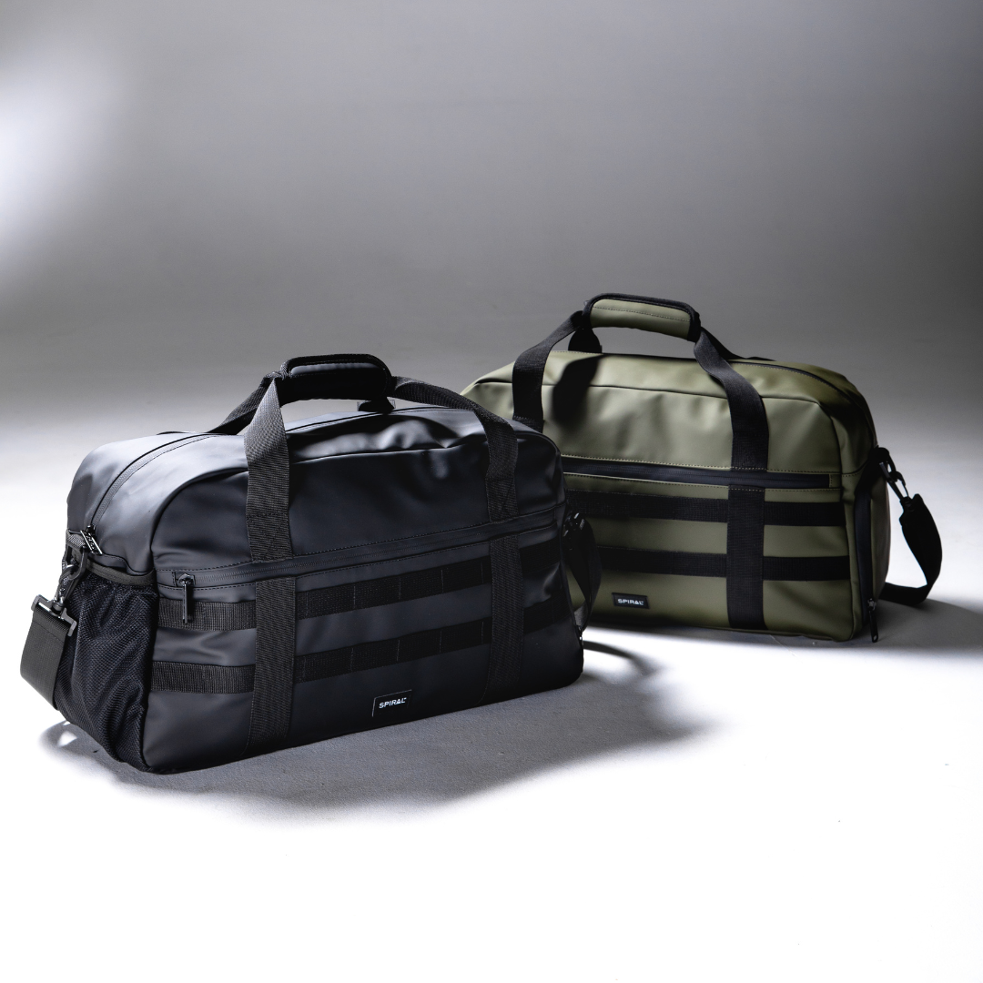 Black 28L Explorer Deluxe Duffel