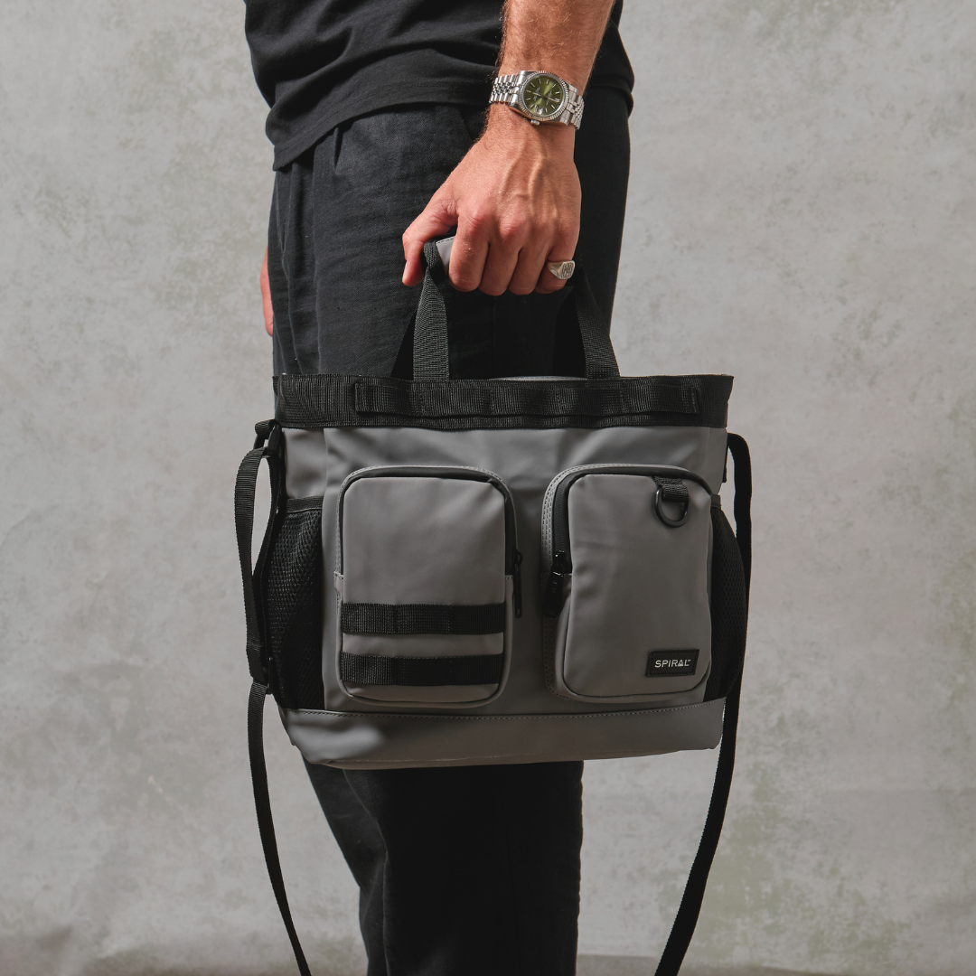 Dark Grey Horizon Deluxe Messenger Bag