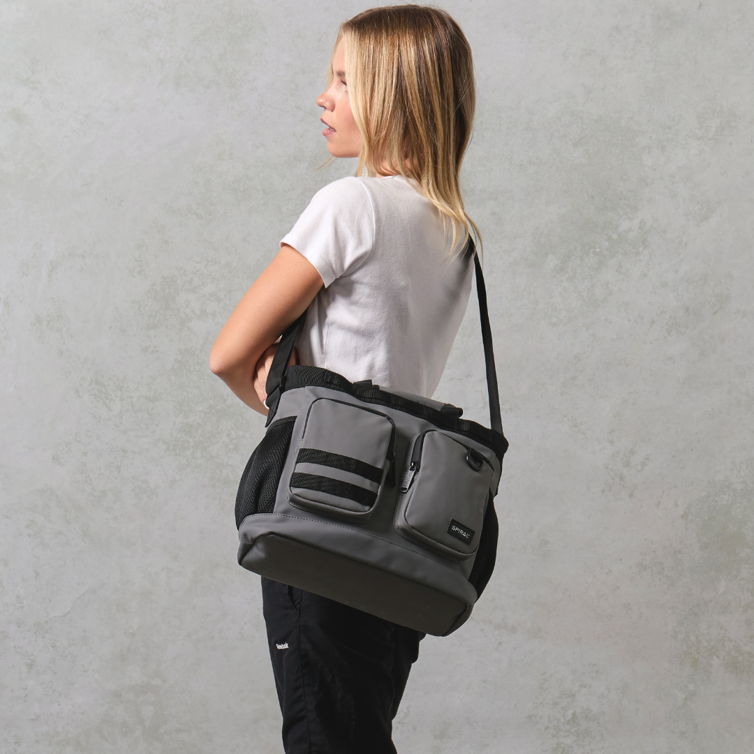 Dark Grey Horizon Deluxe Messenger Bag
