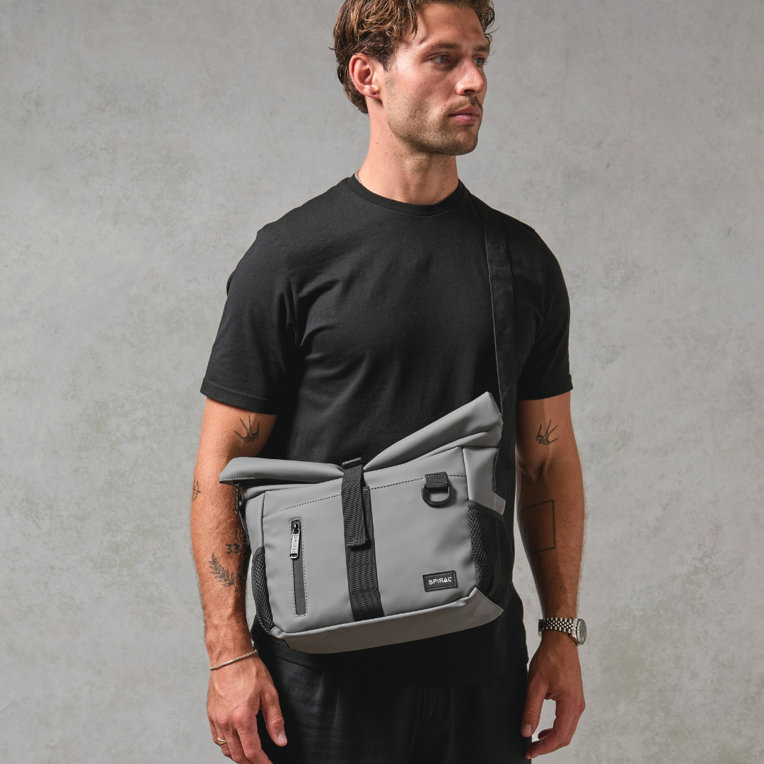 Dark Grey Traveller Deluxe Messenger Bag