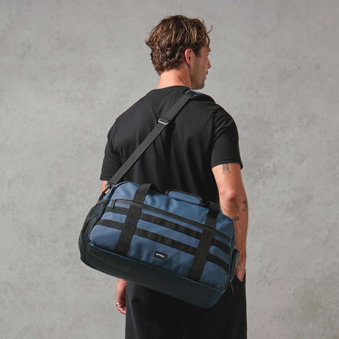 Navy 28L Explorer Deluxe Duffel