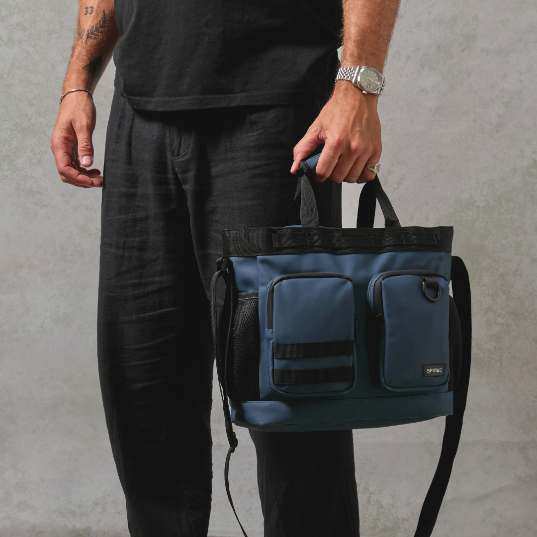 Navy Horizon Deluxe Messenger Bag