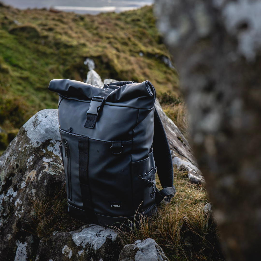 Black 20L Transporter Deluxe Backpack